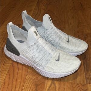 Nike React Phantom Run Flyknit 2